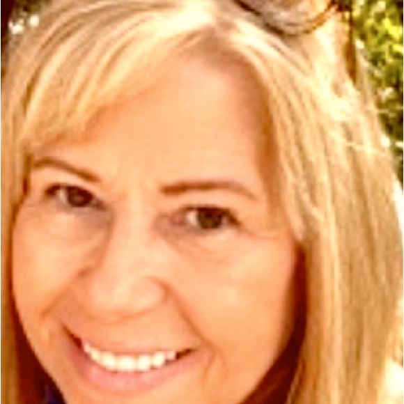 Meet your Posher, Trish - Picture 1 of 1